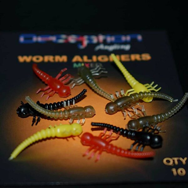 deception angling worm aligner